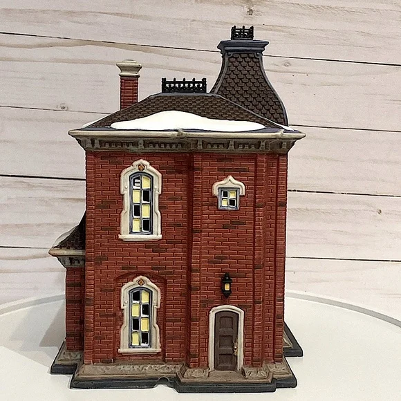 DEPARTMENT 56 - Architectural Antiques -Heritage Village - Christmas in the City - Picture 4 of 10